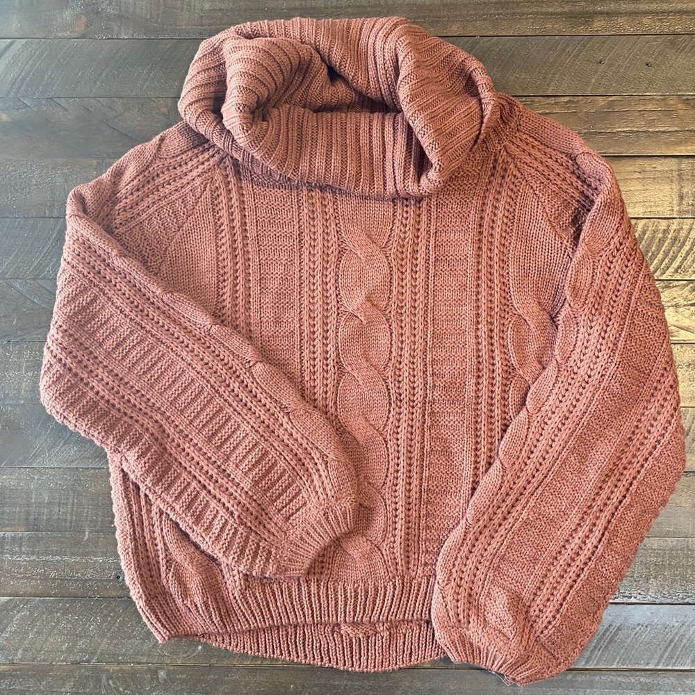 BROWN COMFY TURTLENECK SWEATER W/ BALLOON SLEEVES